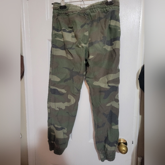 TNA Camo Pants - Picture 2 of 5